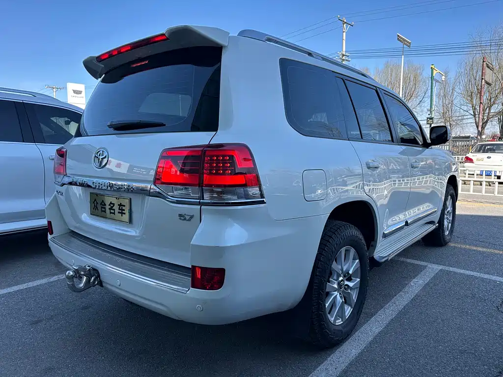 Toyota Land Cruiser 2019 — фото 4