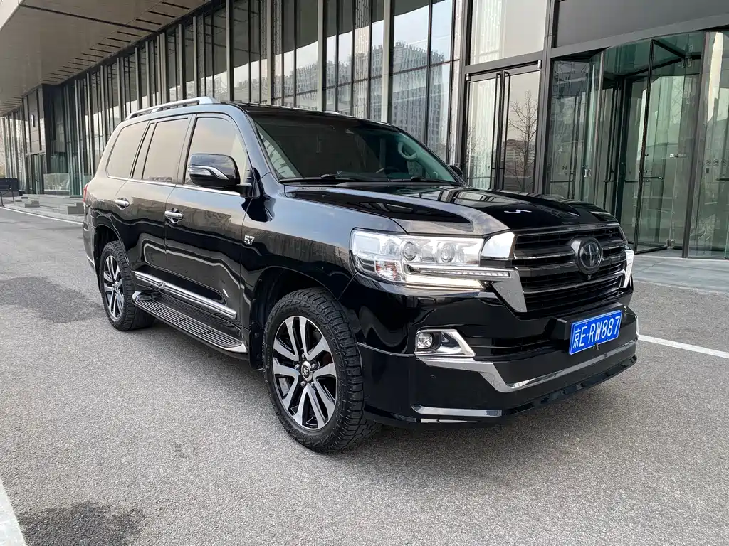 Toyota Land Cruiser 2019 — фото 7