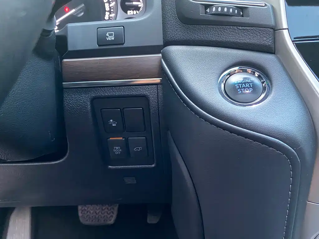 Toyota Land Cruiser 2019 — фото 22