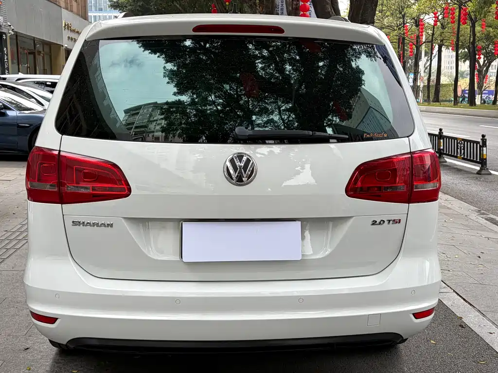 Volkswagen Sharan 2017 — фото 12