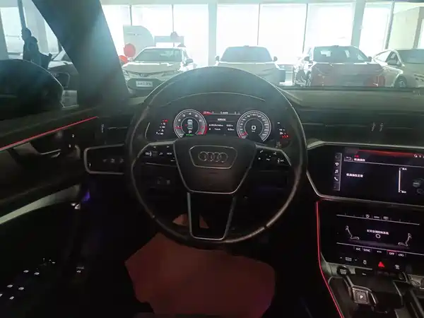 Audi A6L 2021