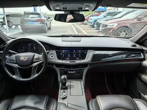 Cadillac CT6 2021