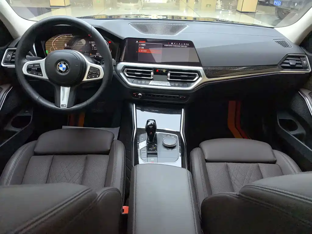 BMW 3 Series 2022 — фото 13