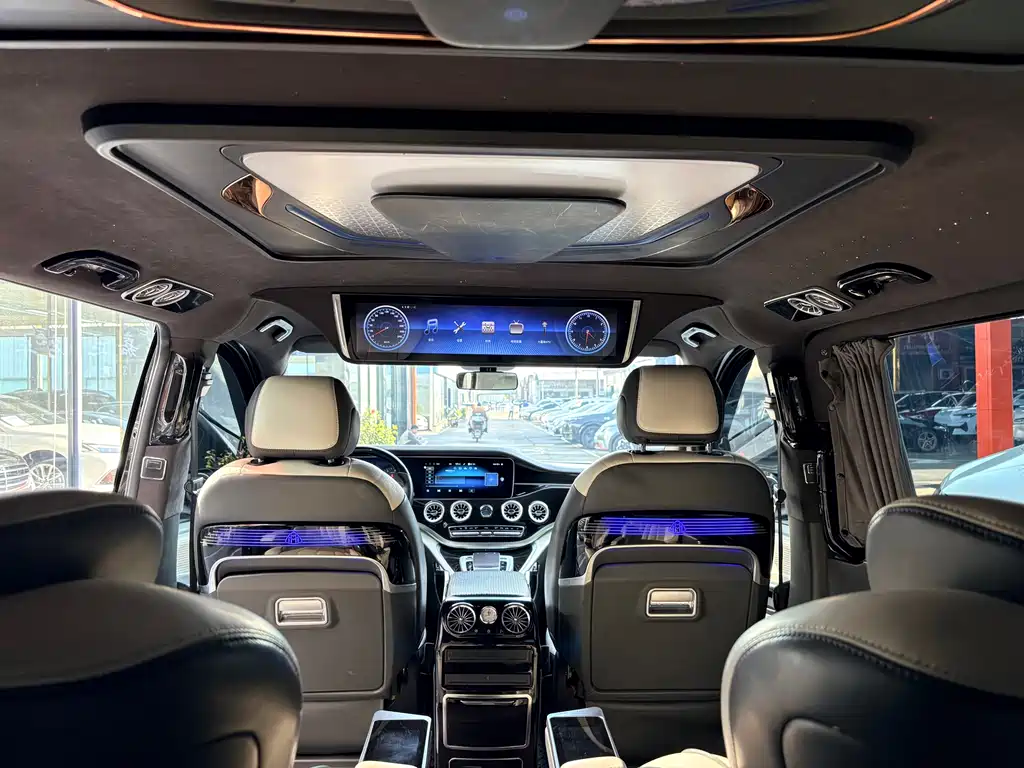 Mercedes-Benz Vito 2022 — фото 13