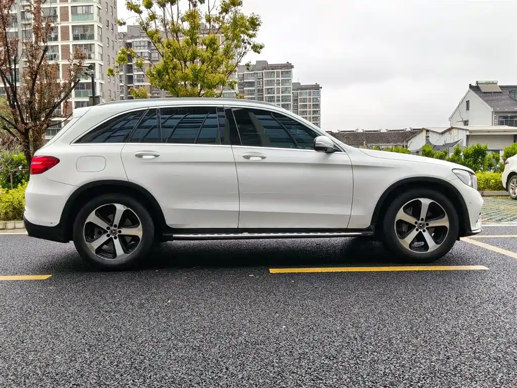 Mercedes-Benz GLC 2018 — фото 7