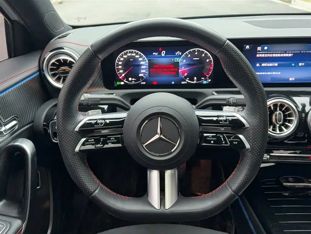 Mercedes-Benz A-Class 2023 — фото 7