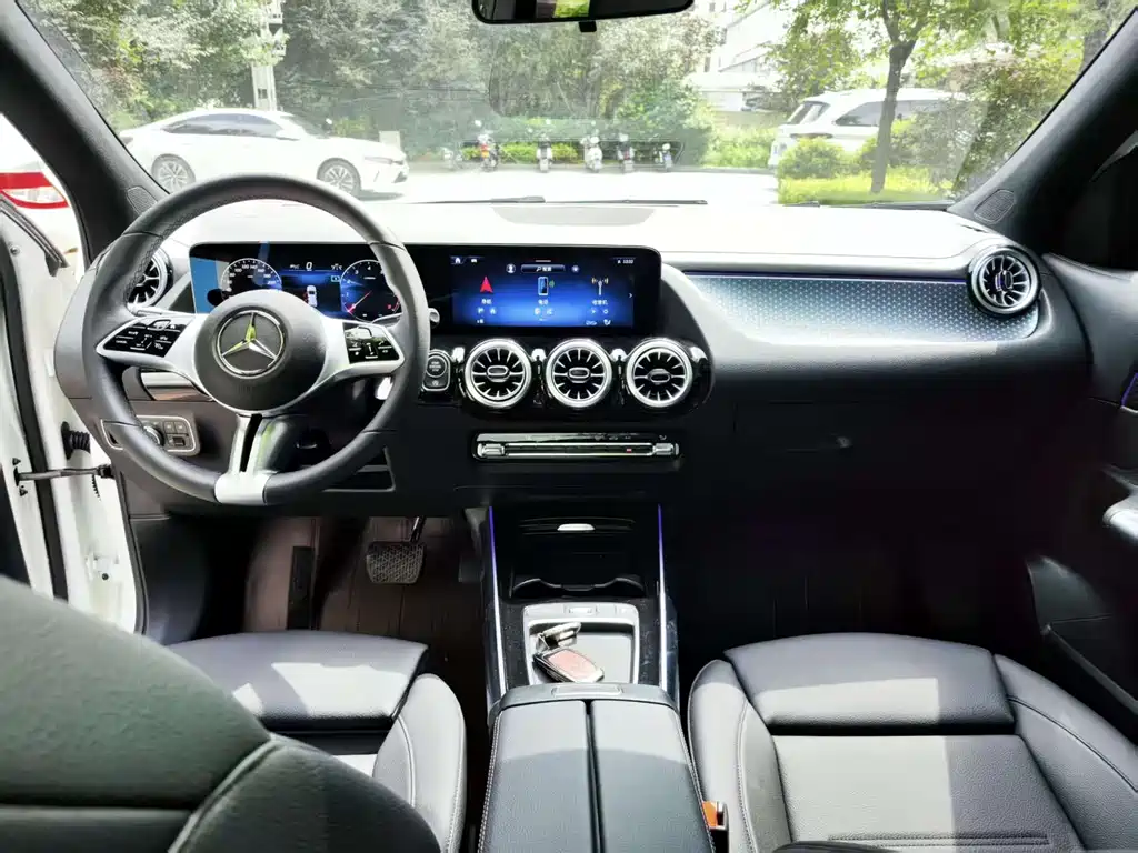 Mercedes-Benz GLA 2025 — фото 6