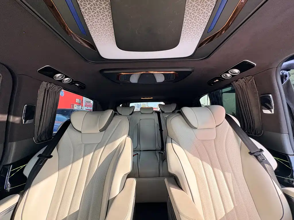 Mercedes-Benz Vito 2022 — фото 14
