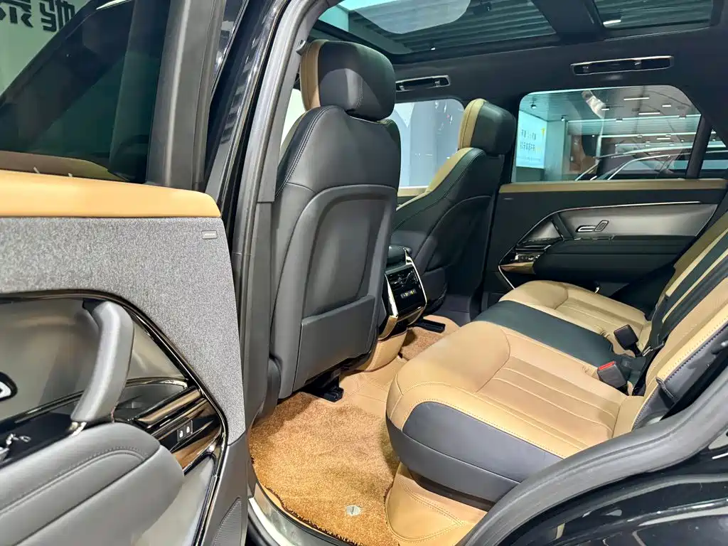 Land Rover Range Rover Sport 2024 — фото 18