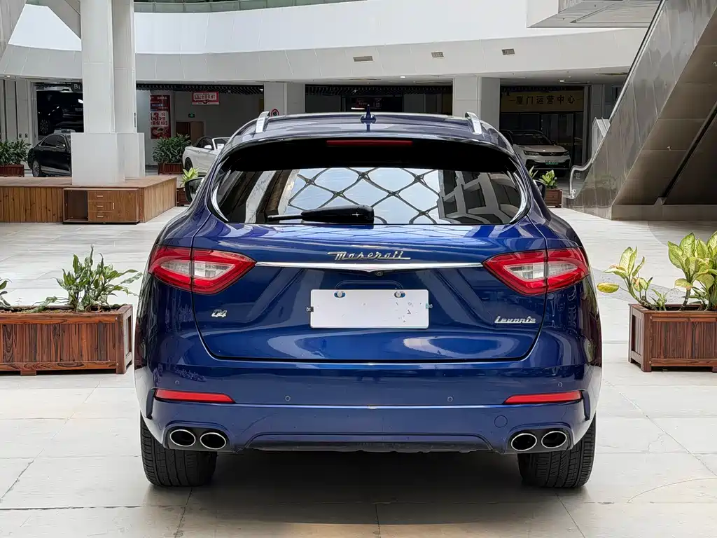 Maserati Levante 2018 — фото 5