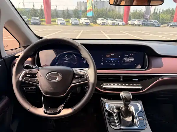 GAC Trumpchi M6 2022