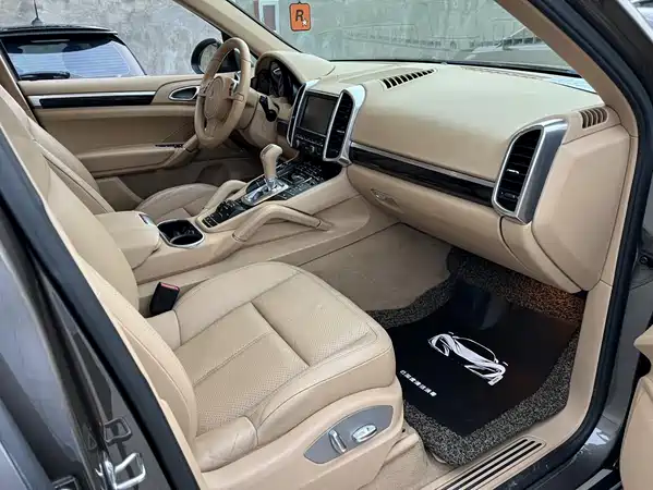 Porsche Cayenne 2012