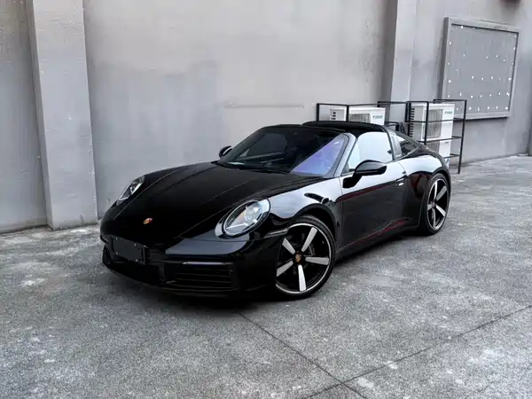 Porsche 911 2024