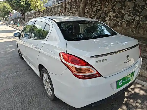 Peugeot 308 2016