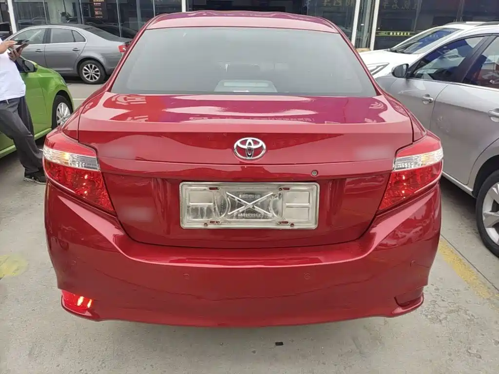 Toyota Vios 2015 — фото 6
