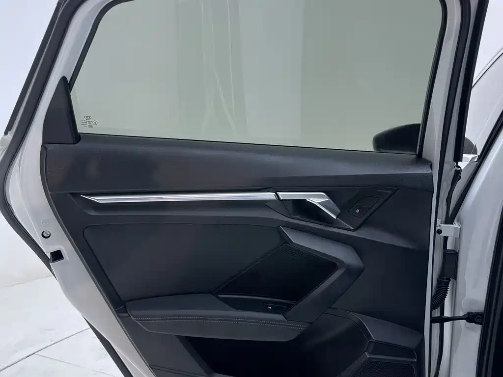 Audi A3 2022 — фото 16