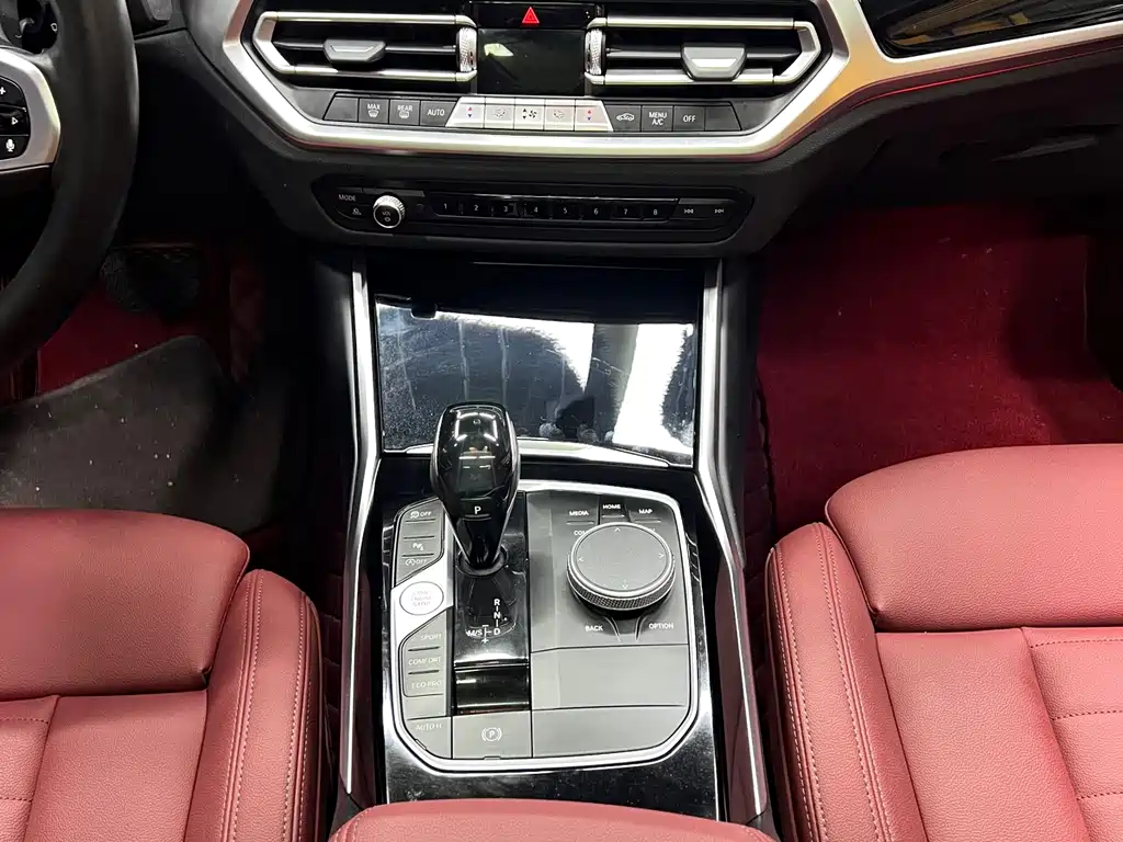 BMW 3 Series 2021 — фото 11