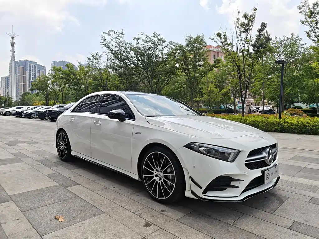 Mercedes-Benz A-Class AMG 2023 — фото 4