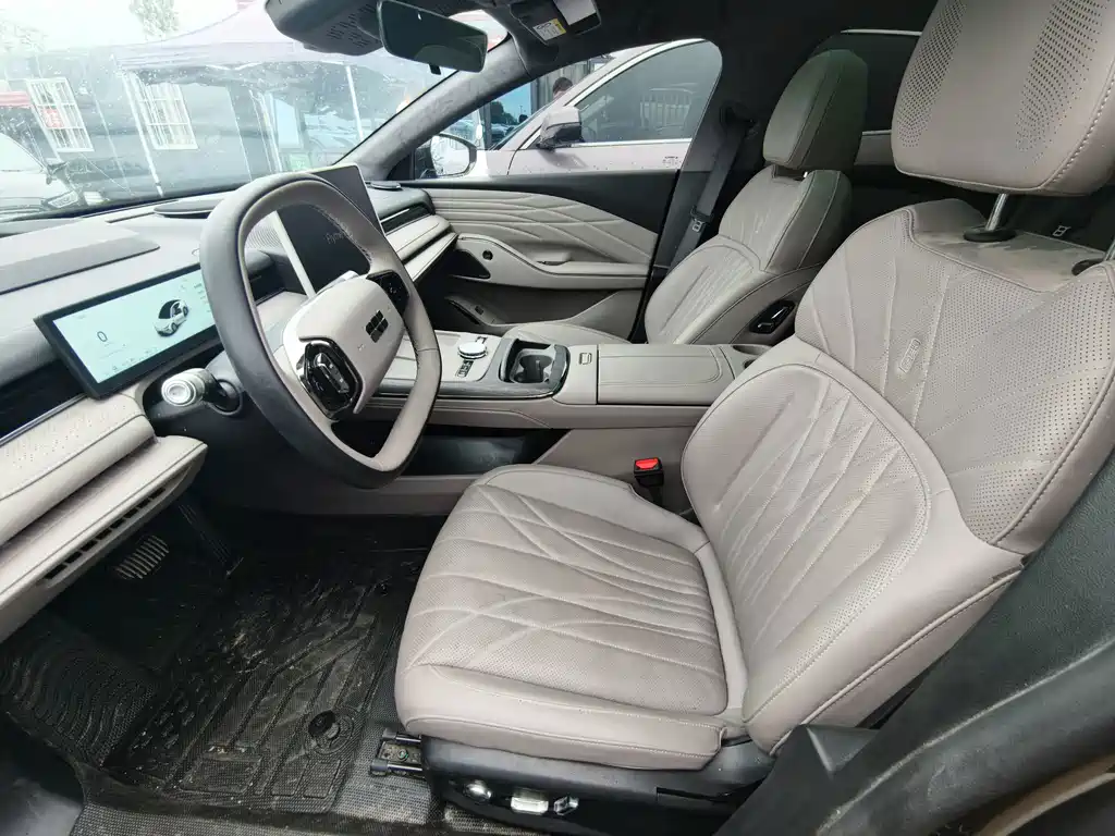 Geely Galaxy Starshine 8 2025 — фото 4
