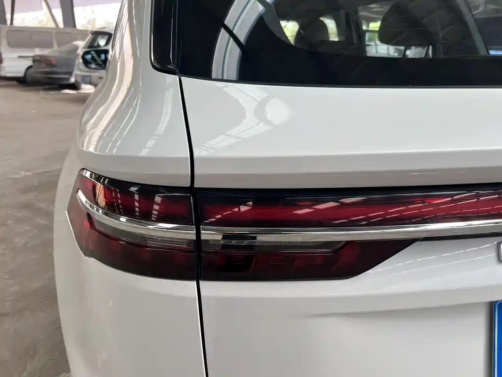 Geely Xingyue L 2021 — фото 15