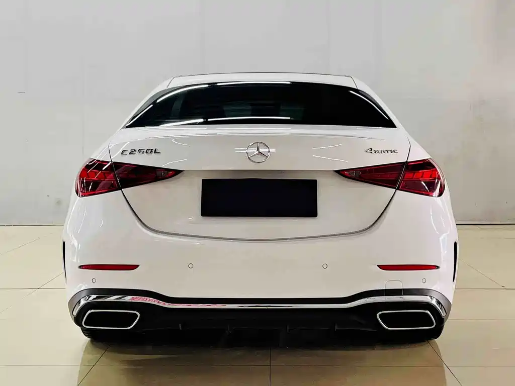Mercedes-Benz C-Class 2023 — фото 7