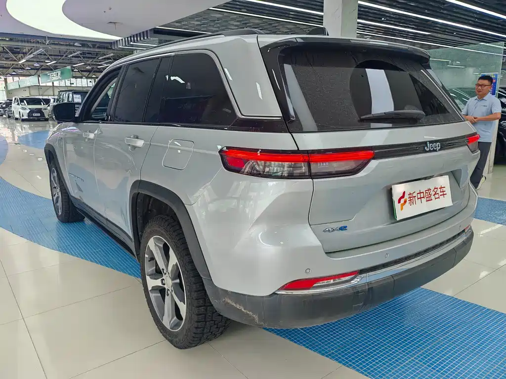 Jeep Grand Cherokee 4xe 2025 — фото 22