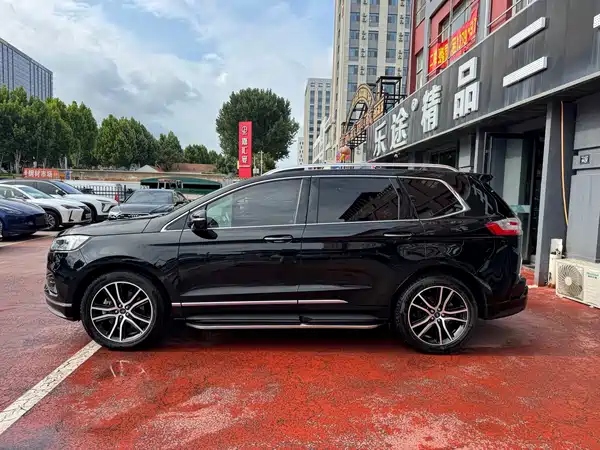 Ford Edge 2020