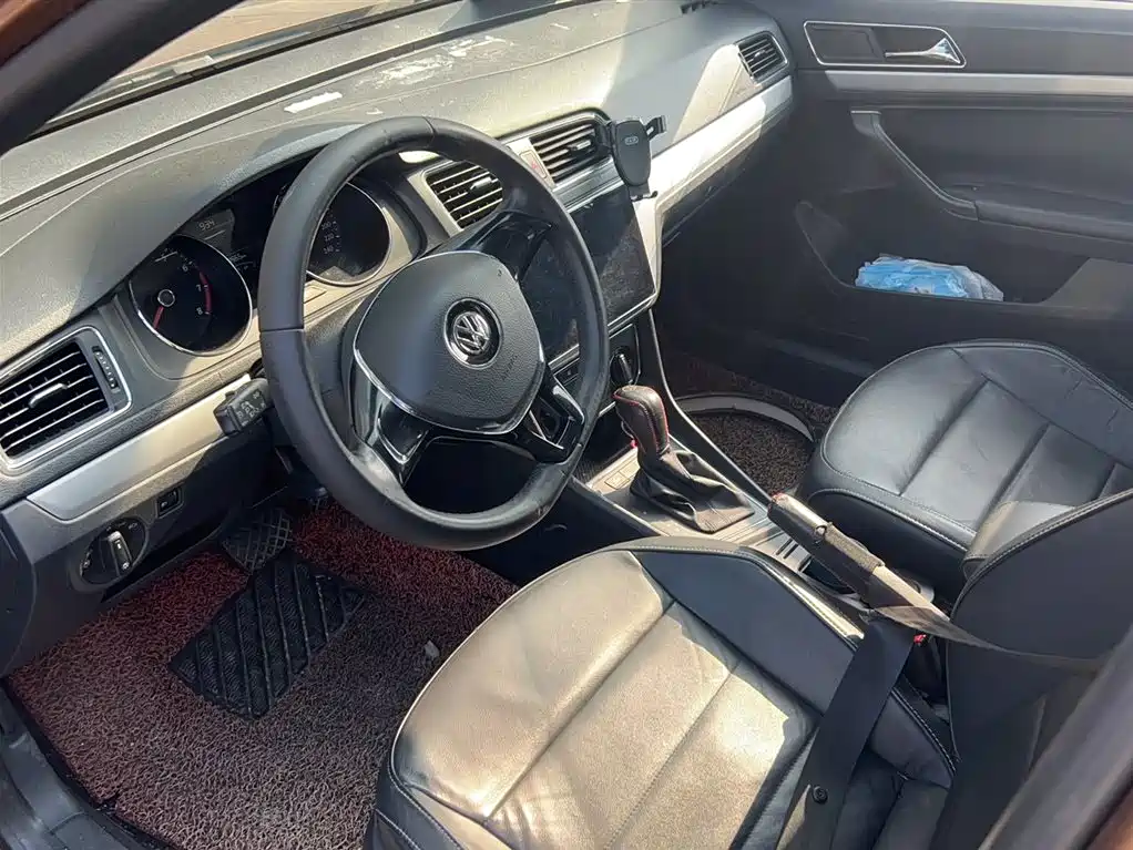 Volkswagen Gran Lavida 2016 — фото 12