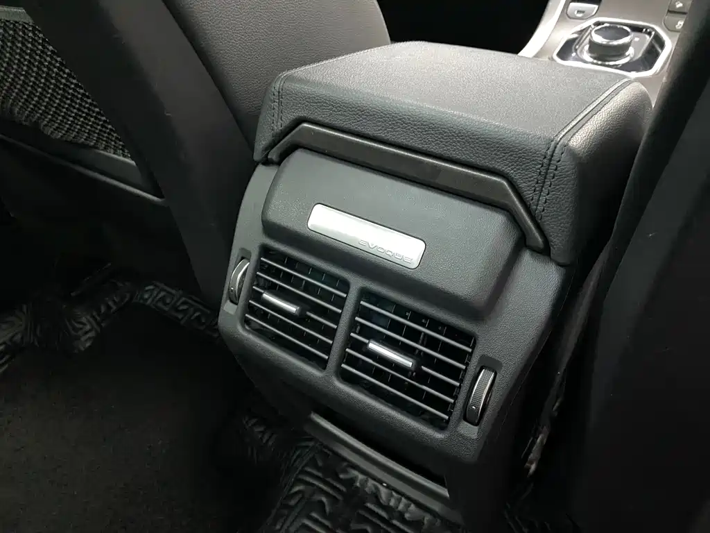 Land Rover Evoque 2018 — фото 13
