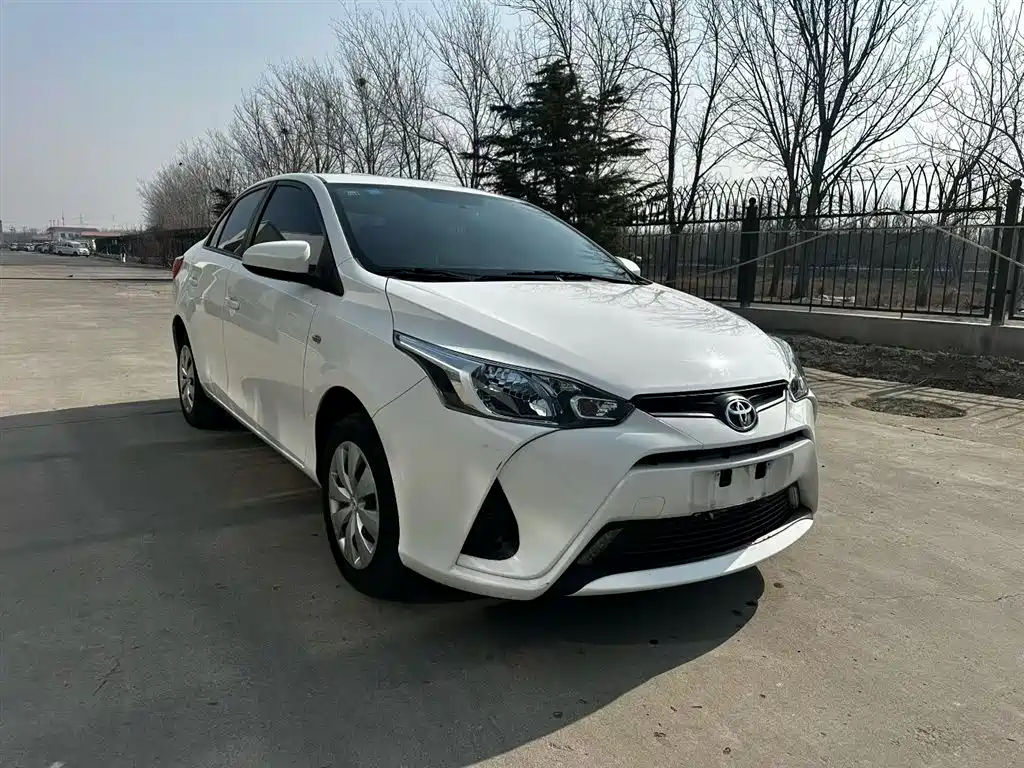 Toyota Yaris L 2019 — фото 25