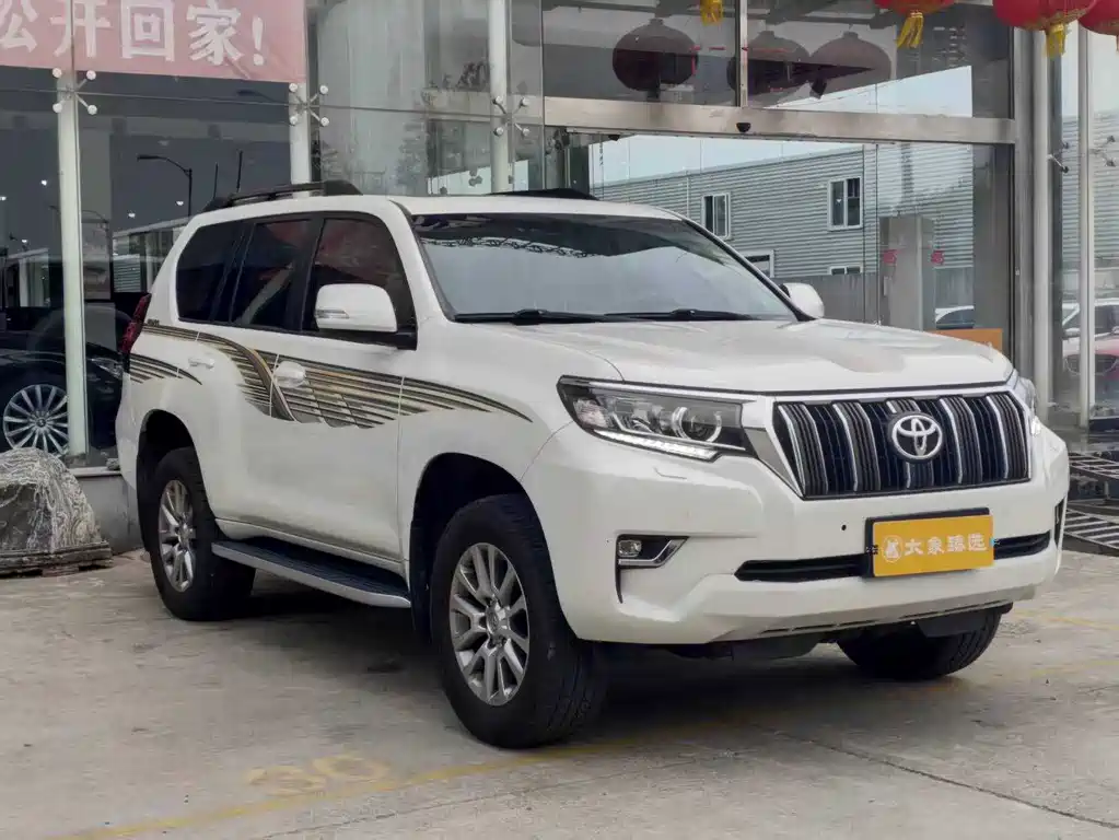 Toyota Prado 2017 — фото 3