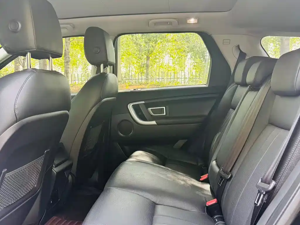 Land Rover Discovery Sport 2018 — фото 12