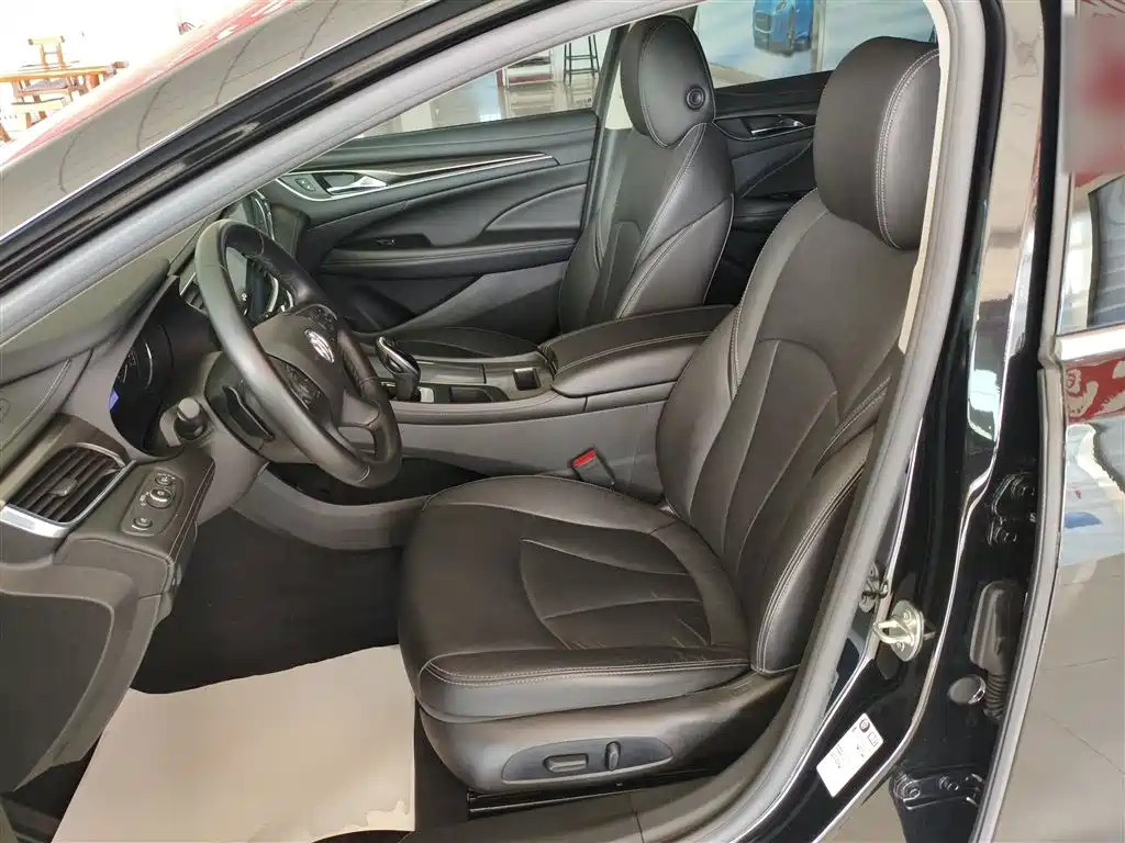 Buick LaCrosse 2022 — фото 15
