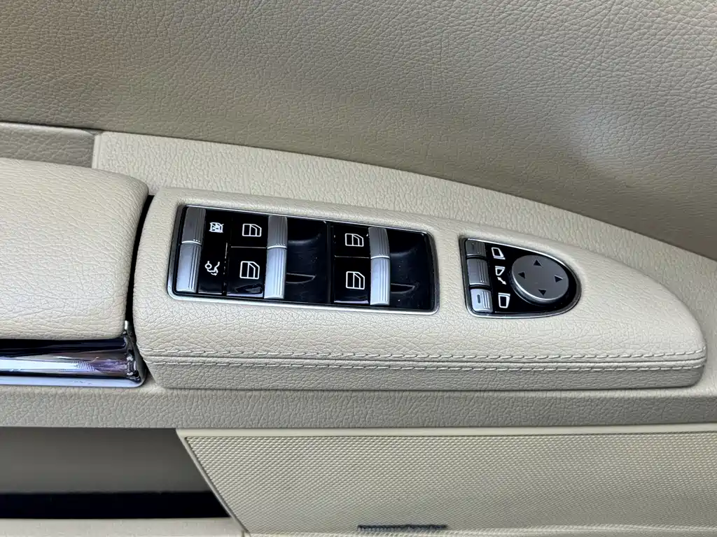 Mercedes-Benz S-Class 2012 — фото 17