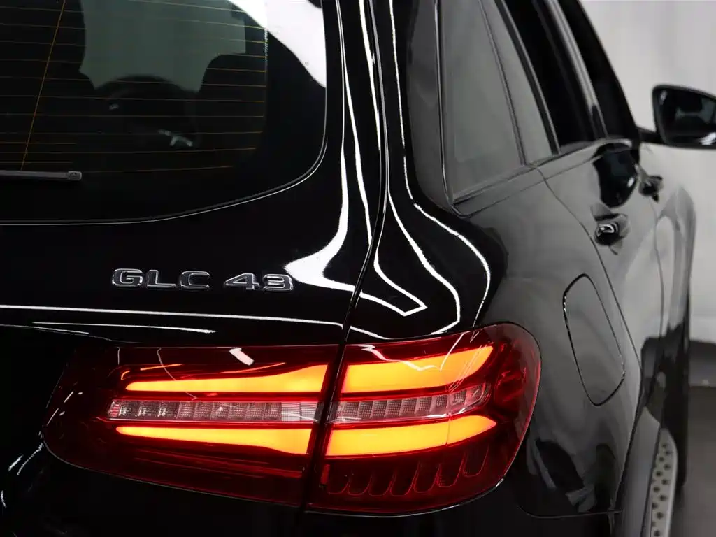 Mercedes-Benz GLC AMG 2019 — фото 23