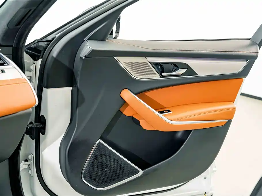Jaguar F-PACE 2023 — фото 13