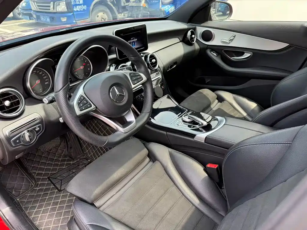 Mercedes-Benz C-Class 2018 — фото 9