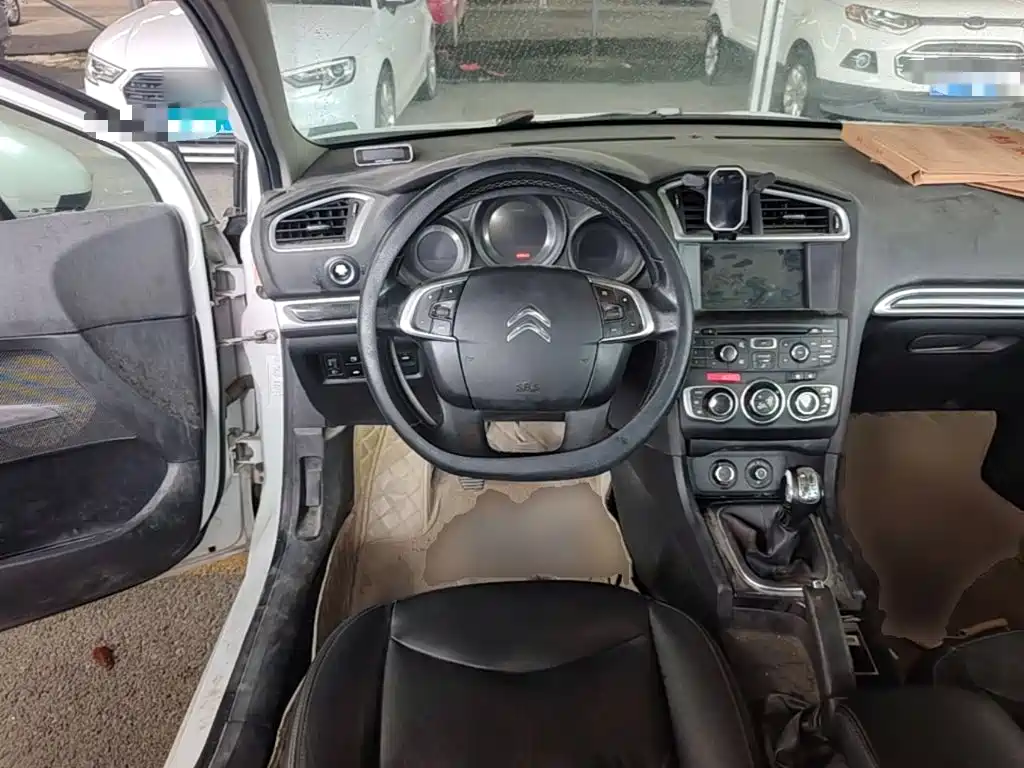 Citroën C4L 2015 — фото 17