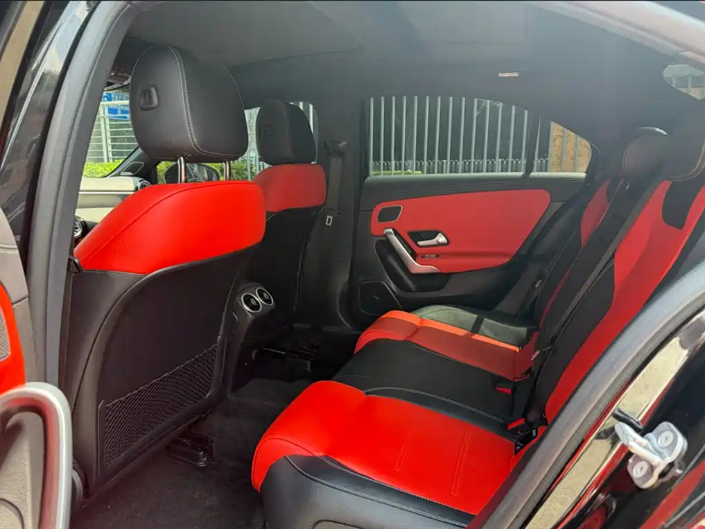 Mercedes-Benz A-Class AMG 2025 — фото 14