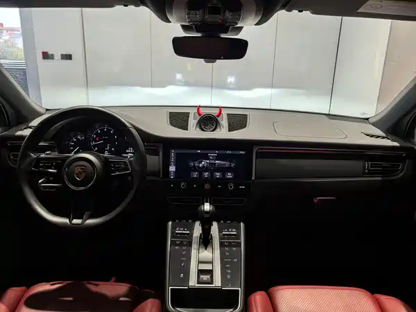 Porsche Macan 2023