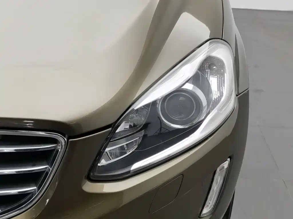 Volvo XC60 2017 — фото 7