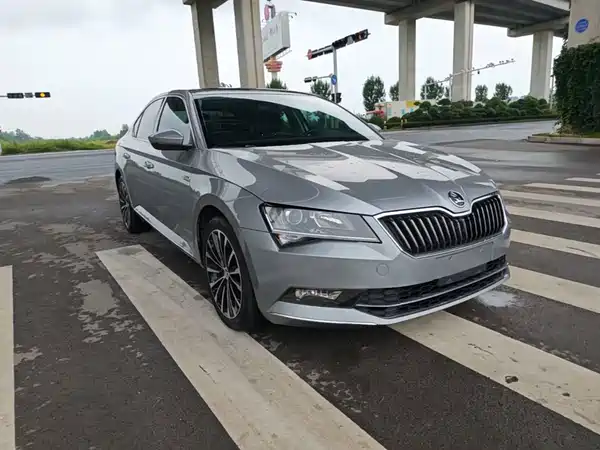 Skoda Superb 2019