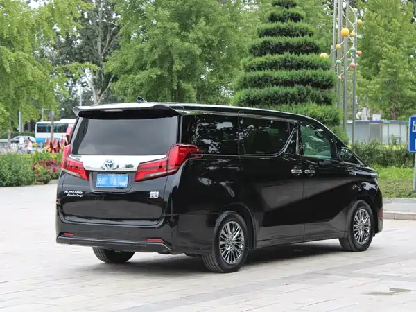 Toyota Alphard 2020