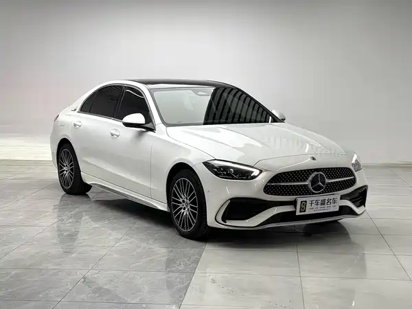 Mercedes-Benz C-Class 2024