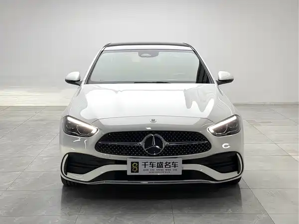 Mercedes-Benz C-Class 2024