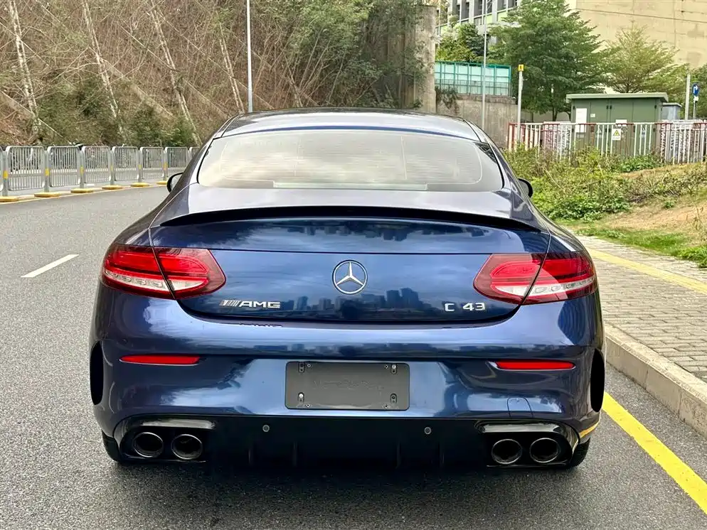 Mercedes-Benz C-Class AMG 2022 — фото 6