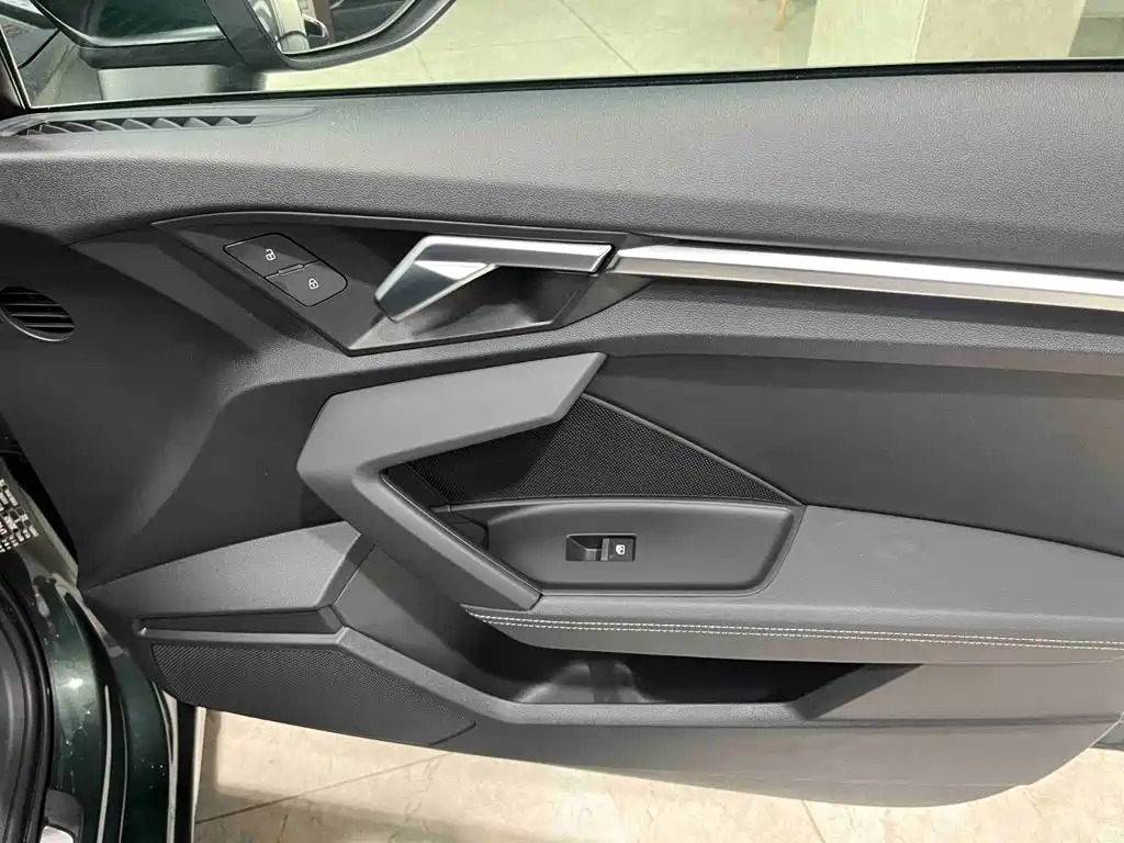 Audi A3 2025 — фото 11
