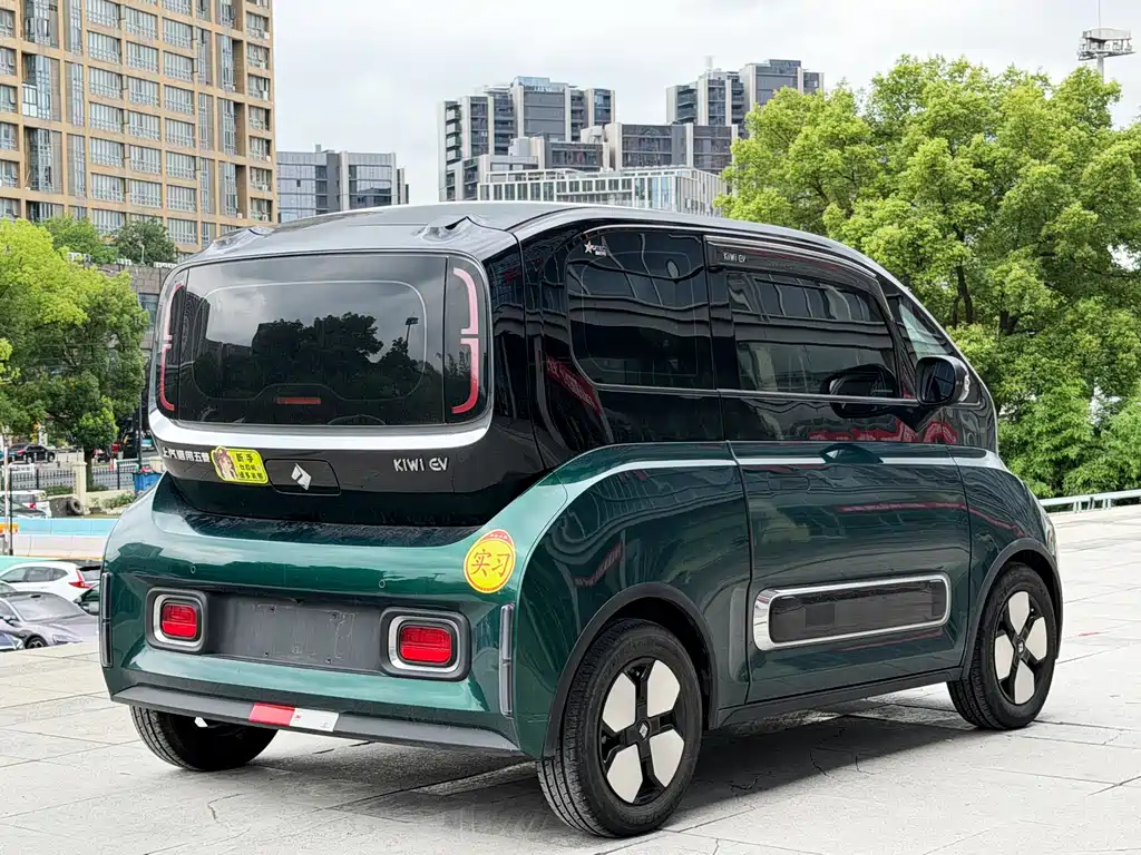 Baojun KiWi EV 2023 — фото 5