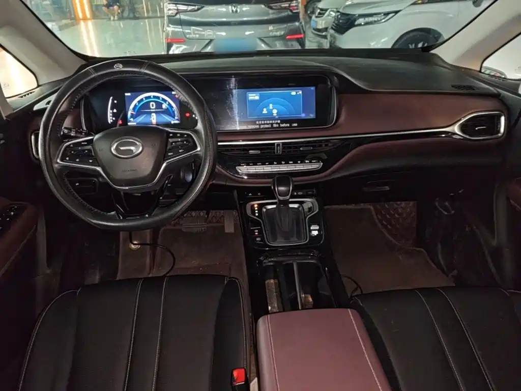 GAC Trumpchi M6 2023 — фото 10