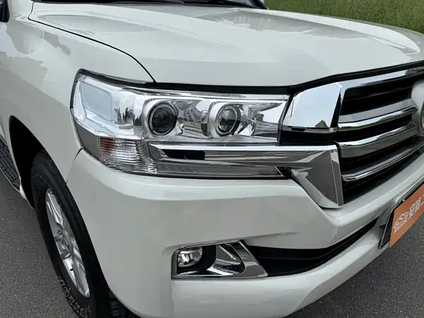 Toyota Land Cruiser 2014